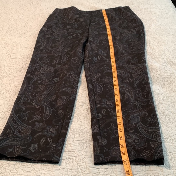 Chico’s Black Paisley Pattern Pants - 12 - Picture 7 of 15